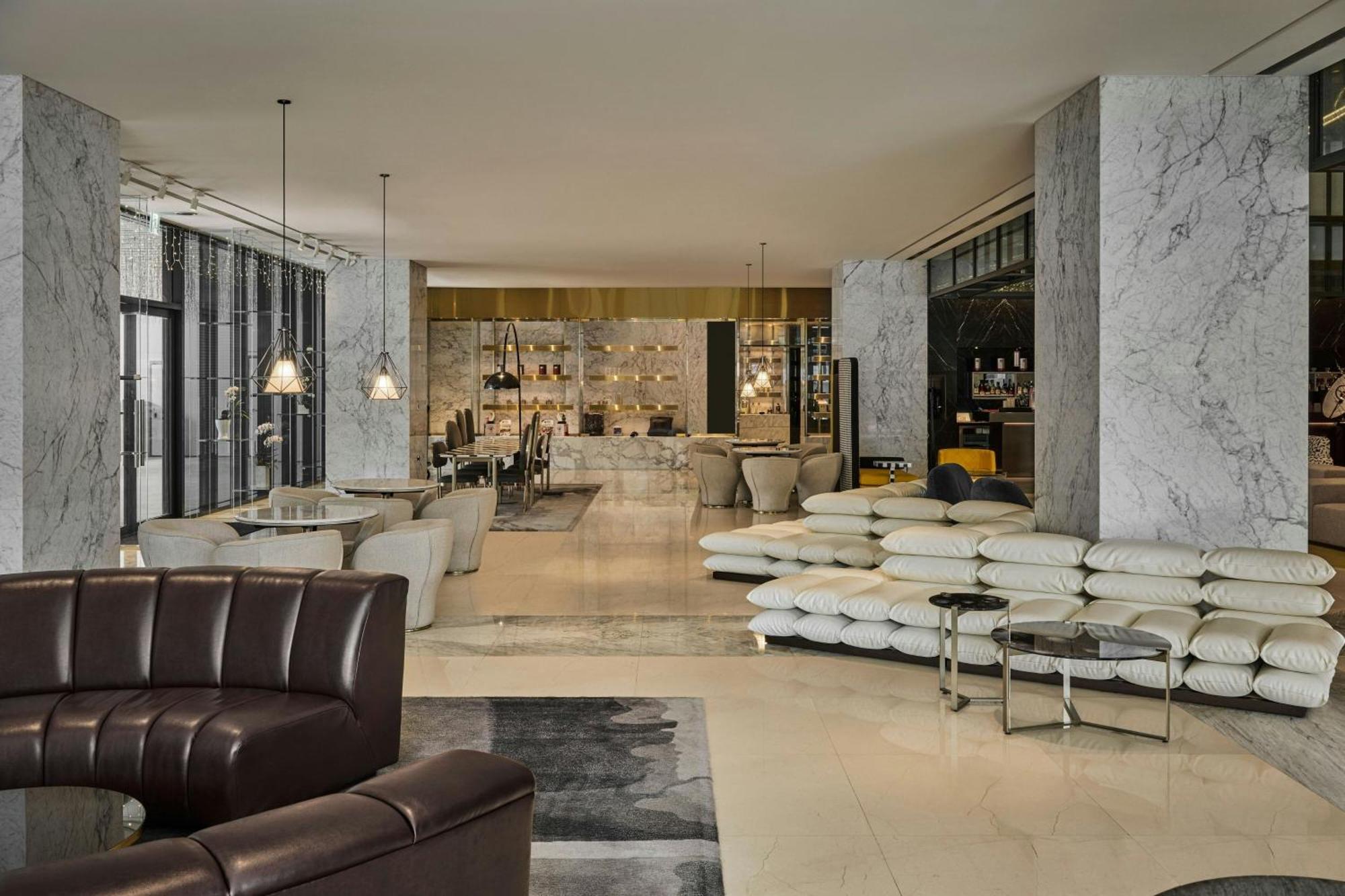台中李方艾美酒店 外观 照片 The Lounge at the airport